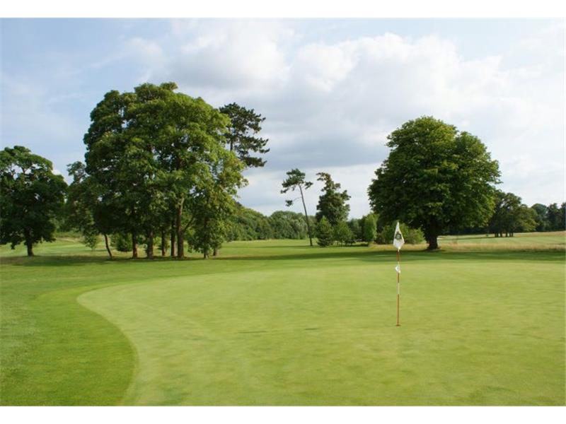 Springs Golf Club (The) Berks Bucks Oxon English Golf Courses